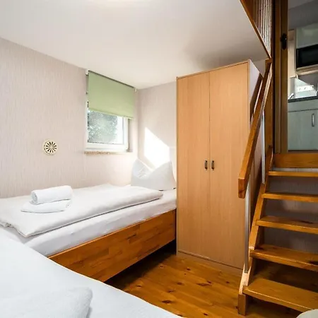 펜션 Ferienhaus-haus-am-see-mit-wassergrundstueck