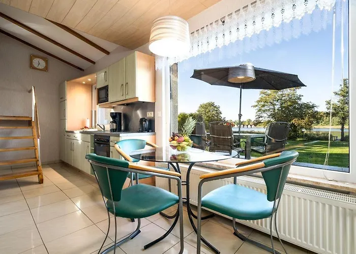 Ferienhaus Haus Am Mit Wassergrundstück *